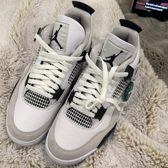 JORDAN 4 MILITARY BLACK
